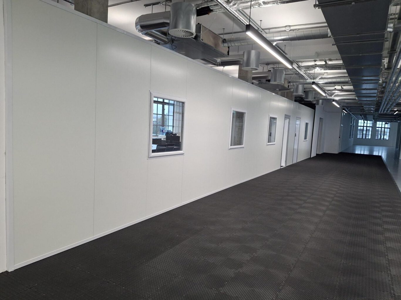 Signature London_Hoardfast_021225_1