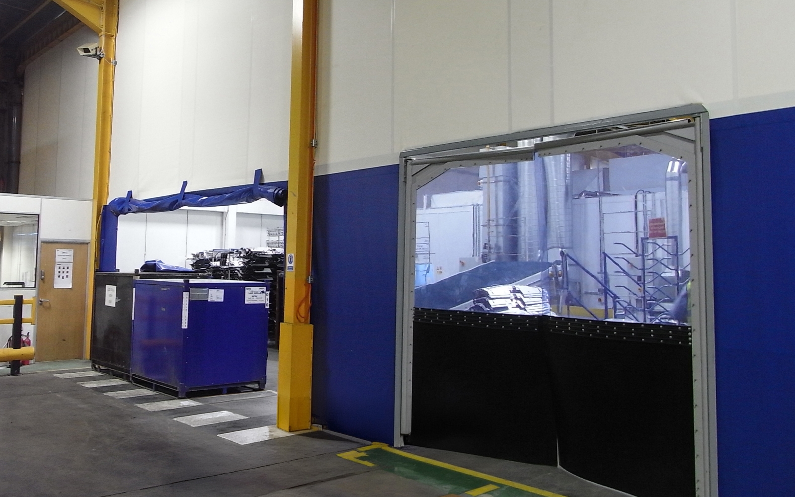 Flexidoor_internal_clear_black_2013