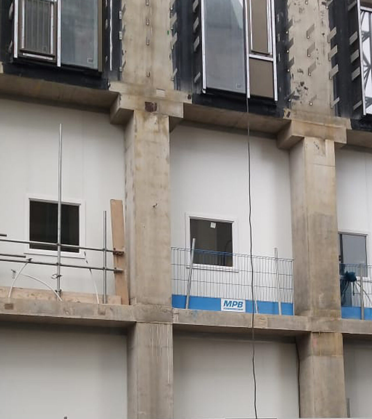 Product hero_Hoardfast Firescreen hoarding 9